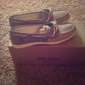 Brand New Sperrys